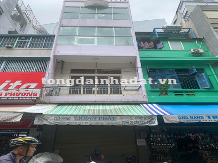 4 Cho thuê nhà tại 15 Trịnh Hoài Đức, P.13, Q.5, TPHCM 
