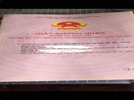 4 Bán nhà  ngay trung tâm thị trấn Chư 
